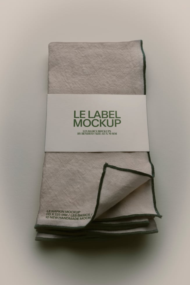 Le Napkin LB26W40 Mockup