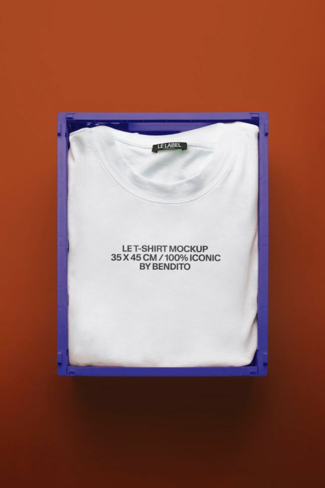 Le T-Shirt LB26W36 Mockup