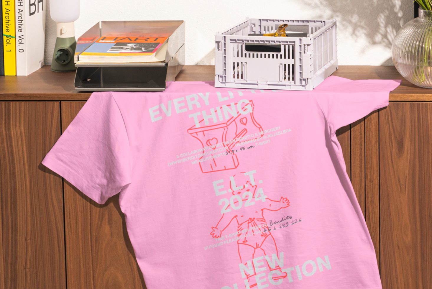 T-Shirt ELT04 Mockup preview 2