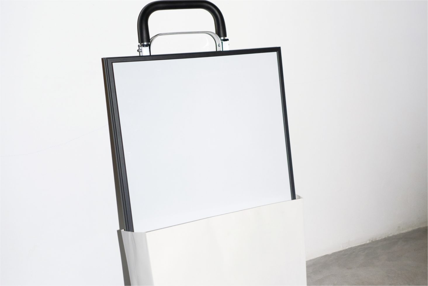 Poster TO07 Mockup preview 2
