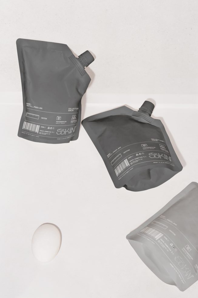 Refill Pouch Bag SS01 Mockup preview 4
