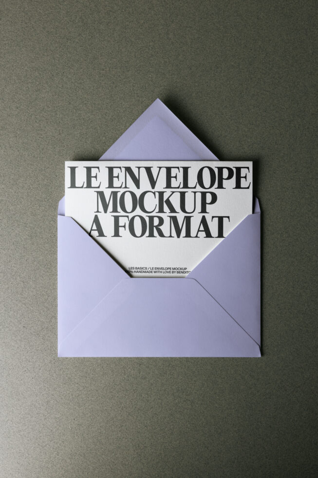 Le Envelope LB26W16 Mockup preview 4