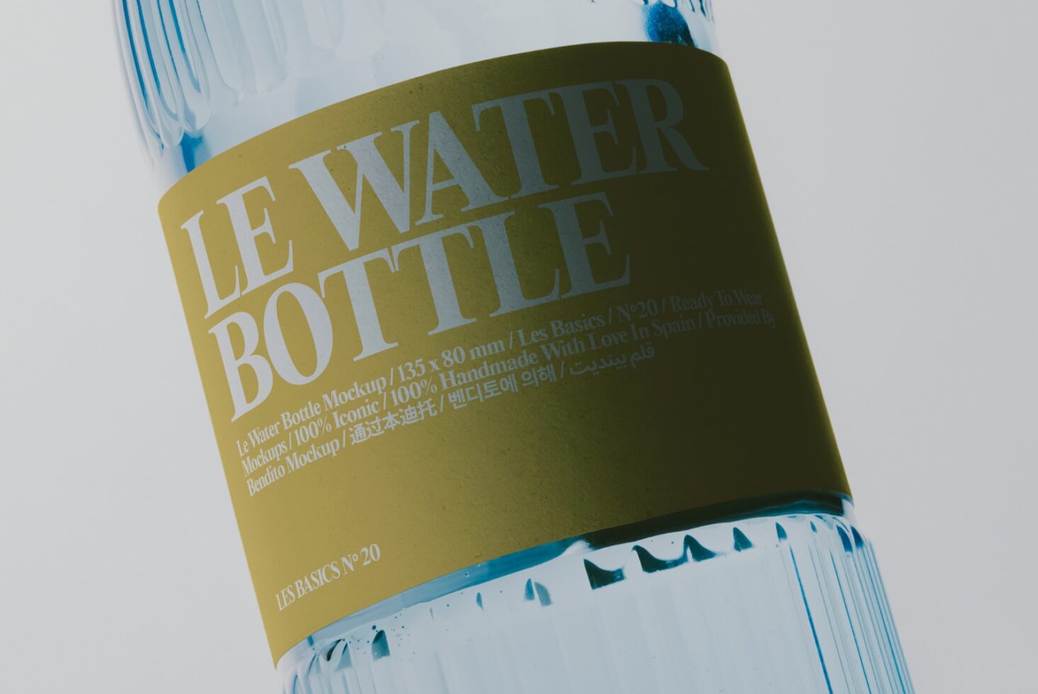 Le Water Bottle LB26W20 Mockup preview 2