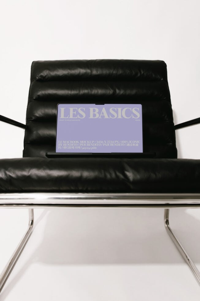 Le MacBook LB26W26 Mockup preview 4