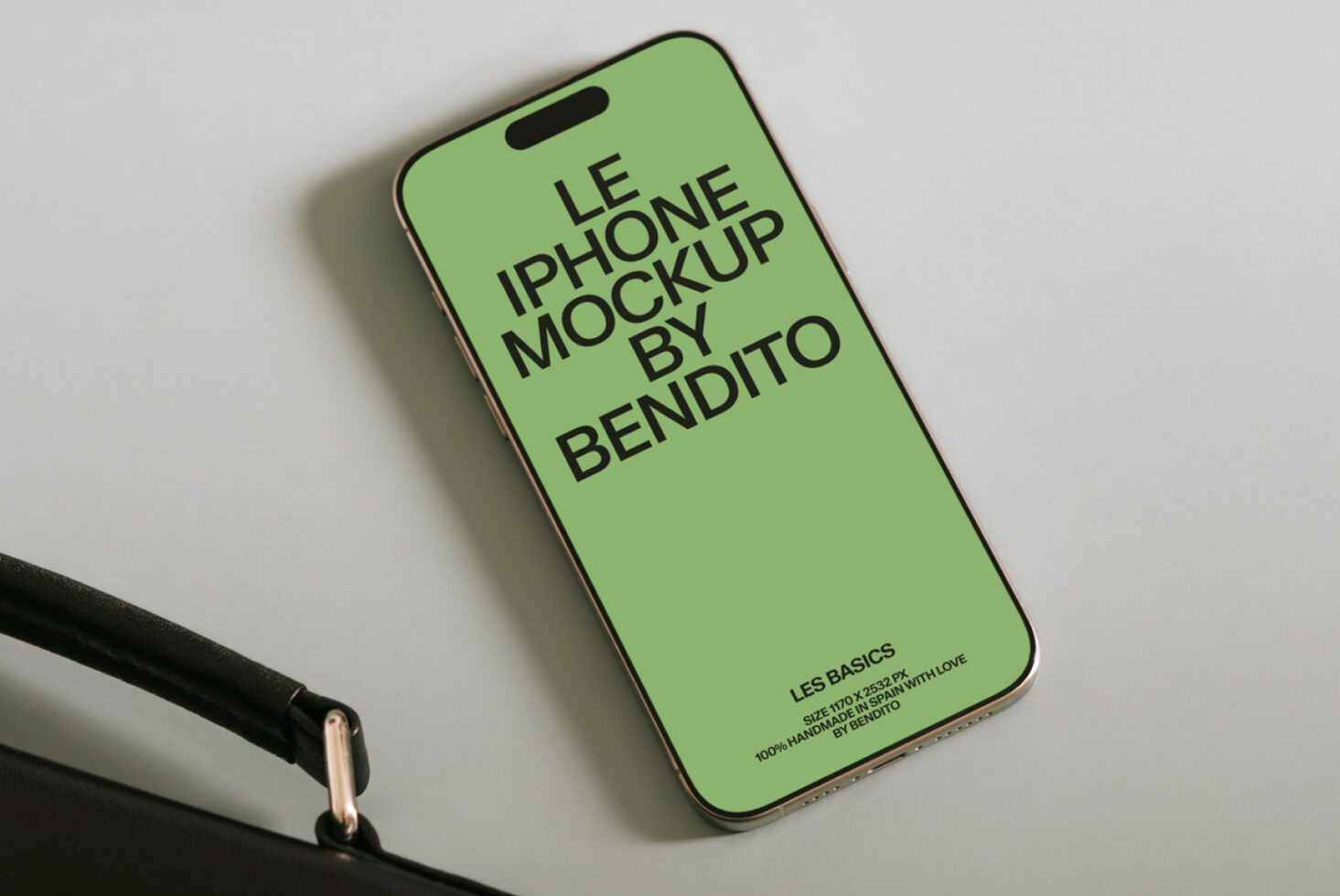Le iPhone LB26W06 Mockup preview 2