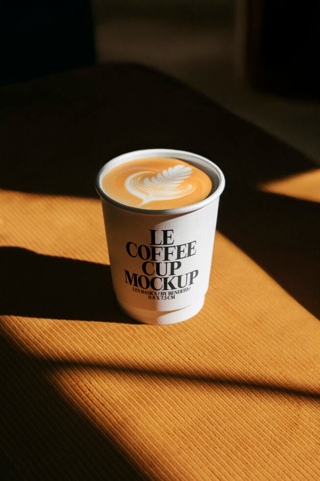Le Coffee Cup LB25W10 Mockup
