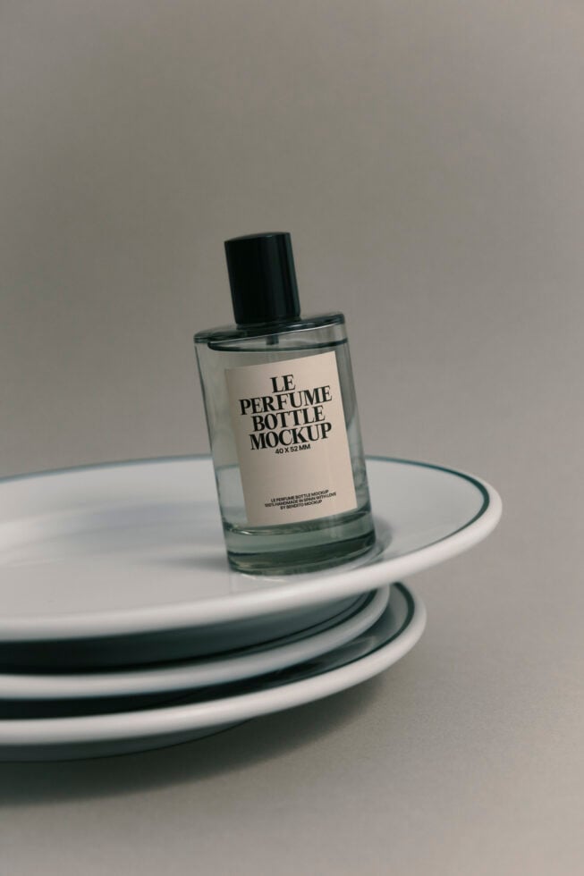 Le Perfume Bottle LB25W27 Mockup