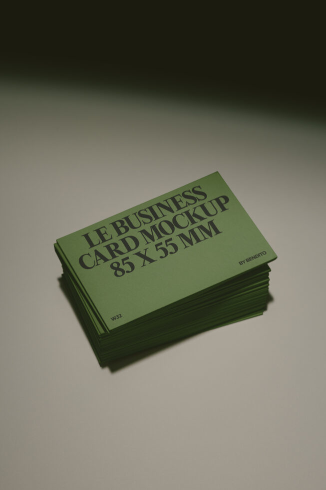 Le Business Card LB26W32 Mockup preview 4