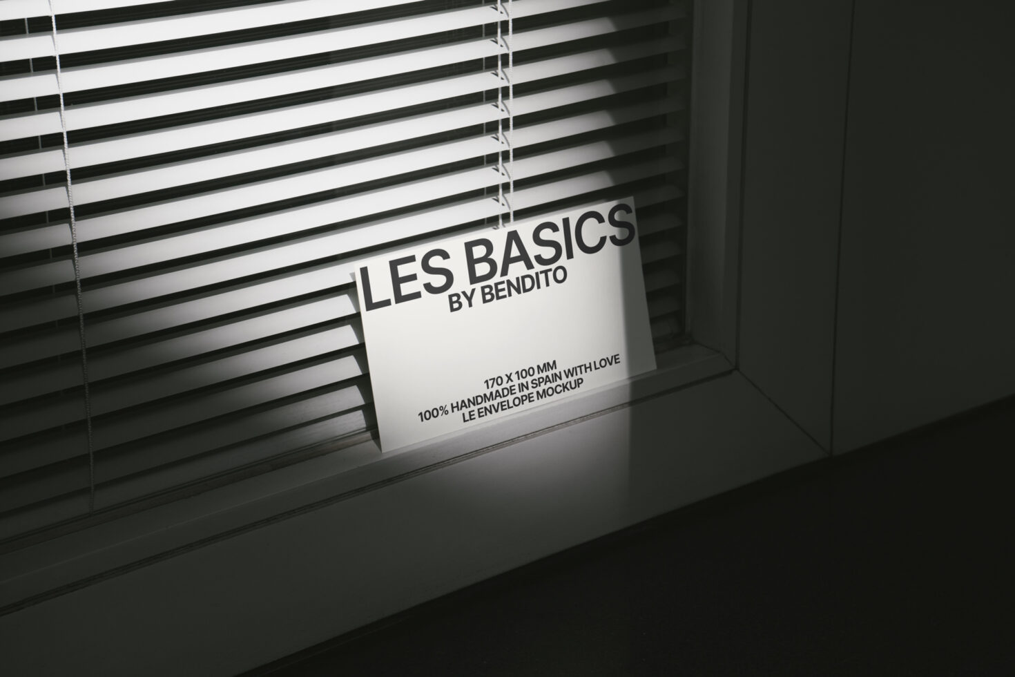 Le Envelope LB25W0201 Mockup preview 3