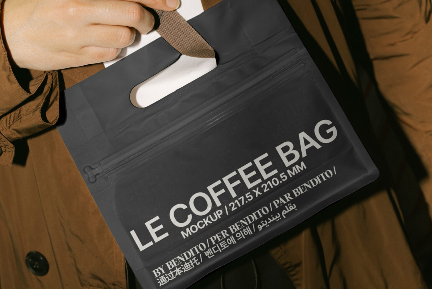 Le Coffee Bag LB25W1001 Mockup preview 2