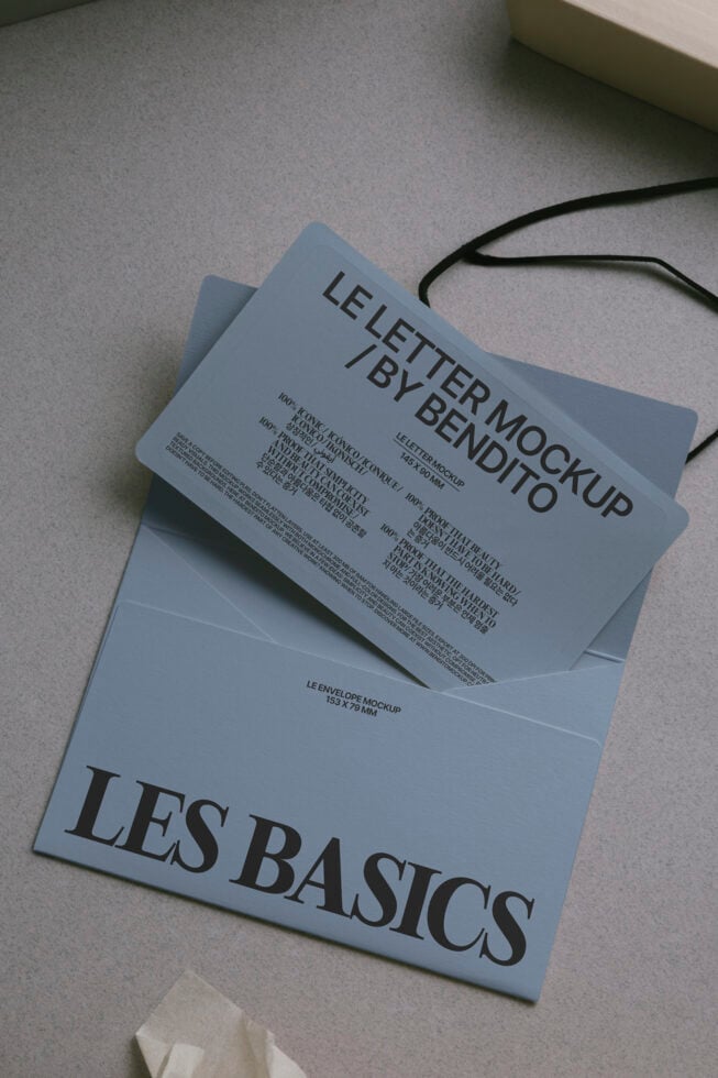 Le Envelope LB25W25 Mockup preview 4