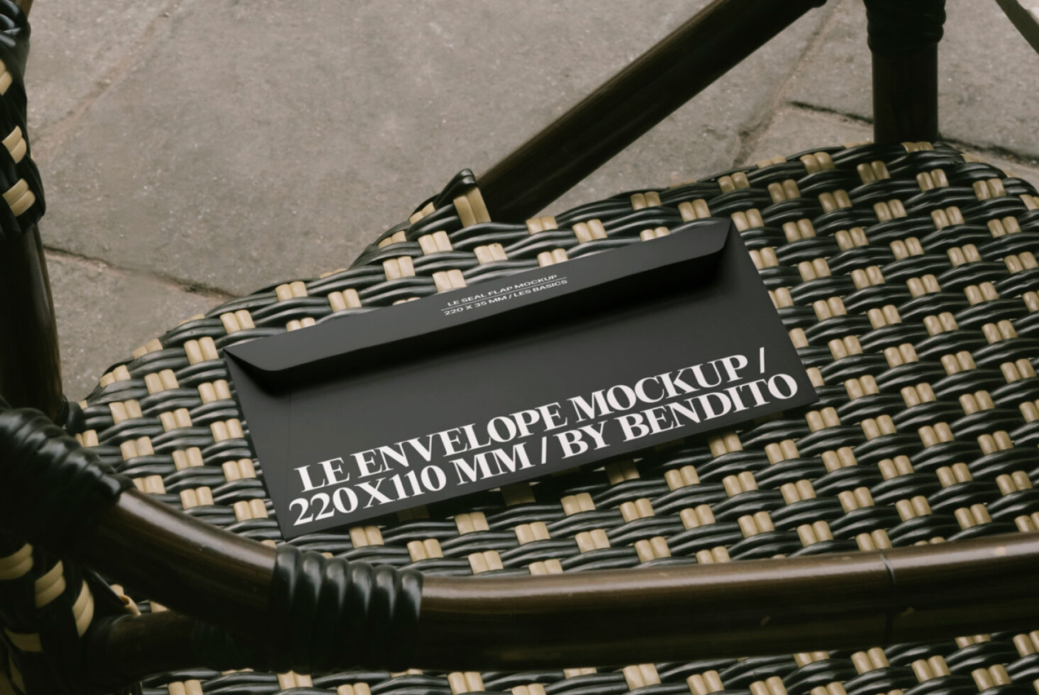 Le Envelope LB25W06 Mockup preview 2