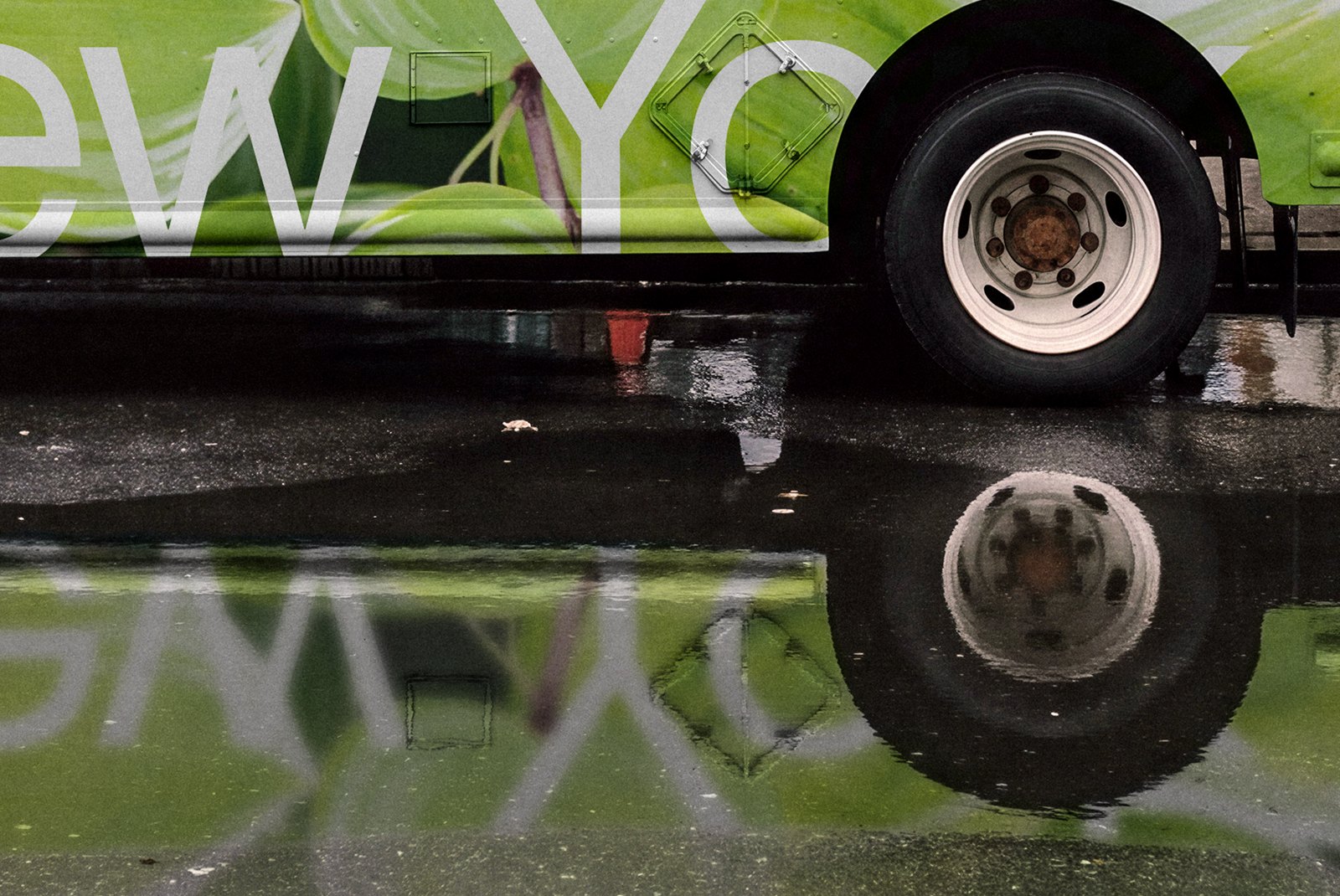 Truck Mockup preview 4
