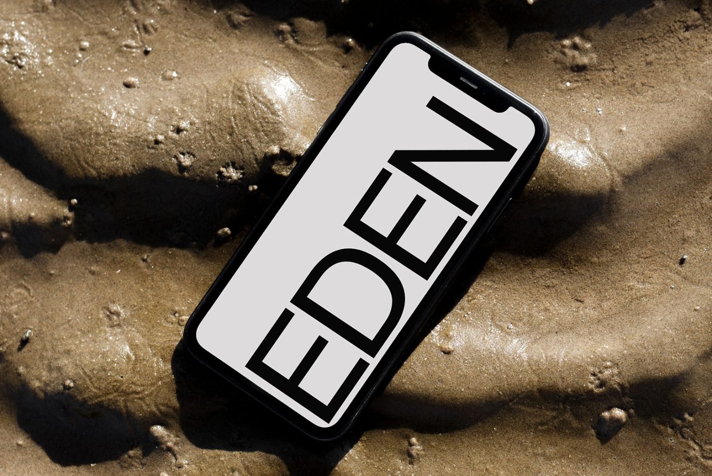 iPhone Mockup Eden 01 preview 2