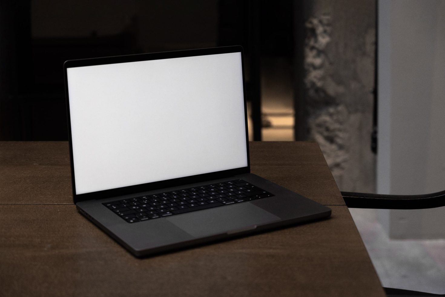 MacBook Pro Mockup S06 10 preview 4