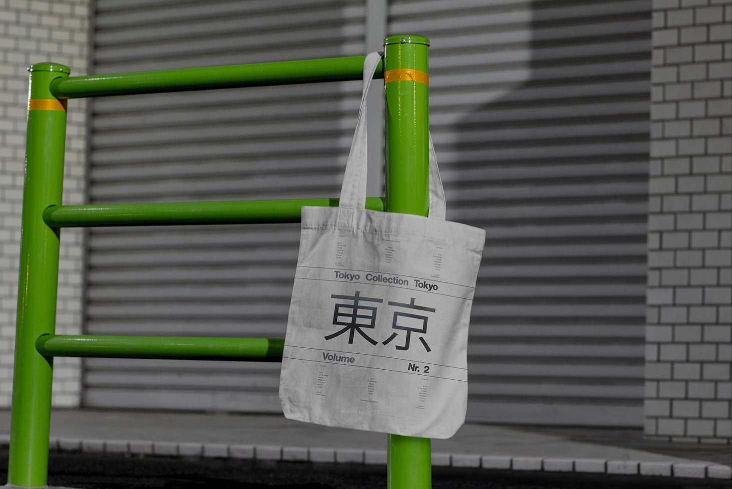 Tote Bag Mockup 019