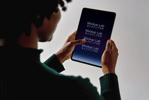 Tablet 01ML Mockup