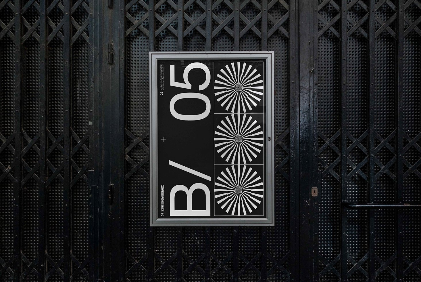 B5 POSTER MOCKUP 05