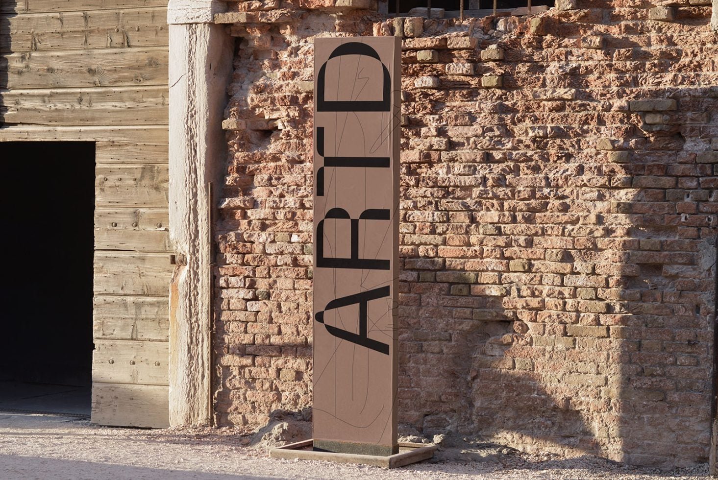 Sign C03 Mockup 003