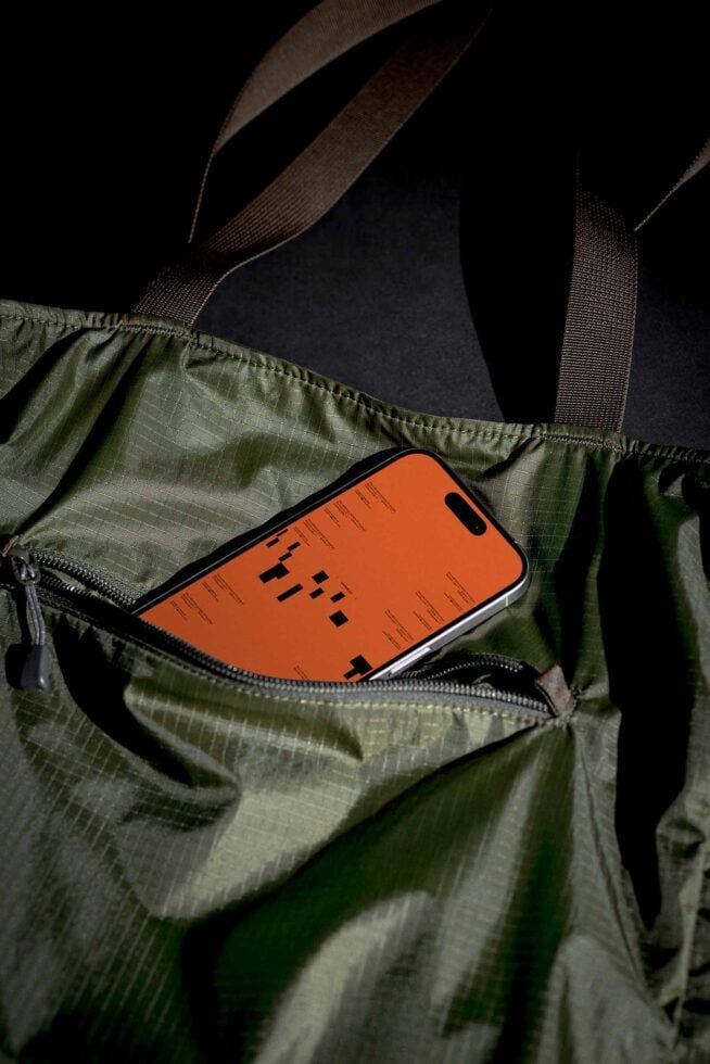iPhone Mockup 045