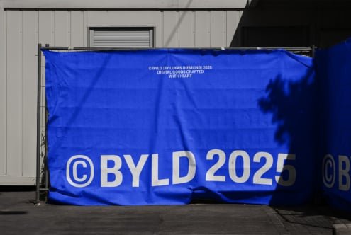 Hoarding 01 Mockup