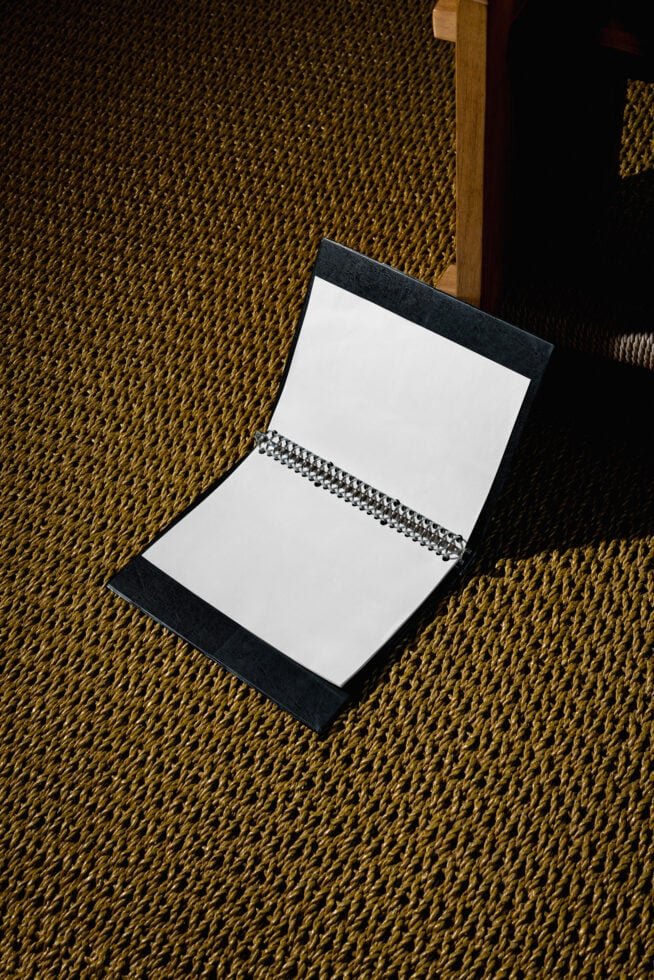 Binder Mockup 01