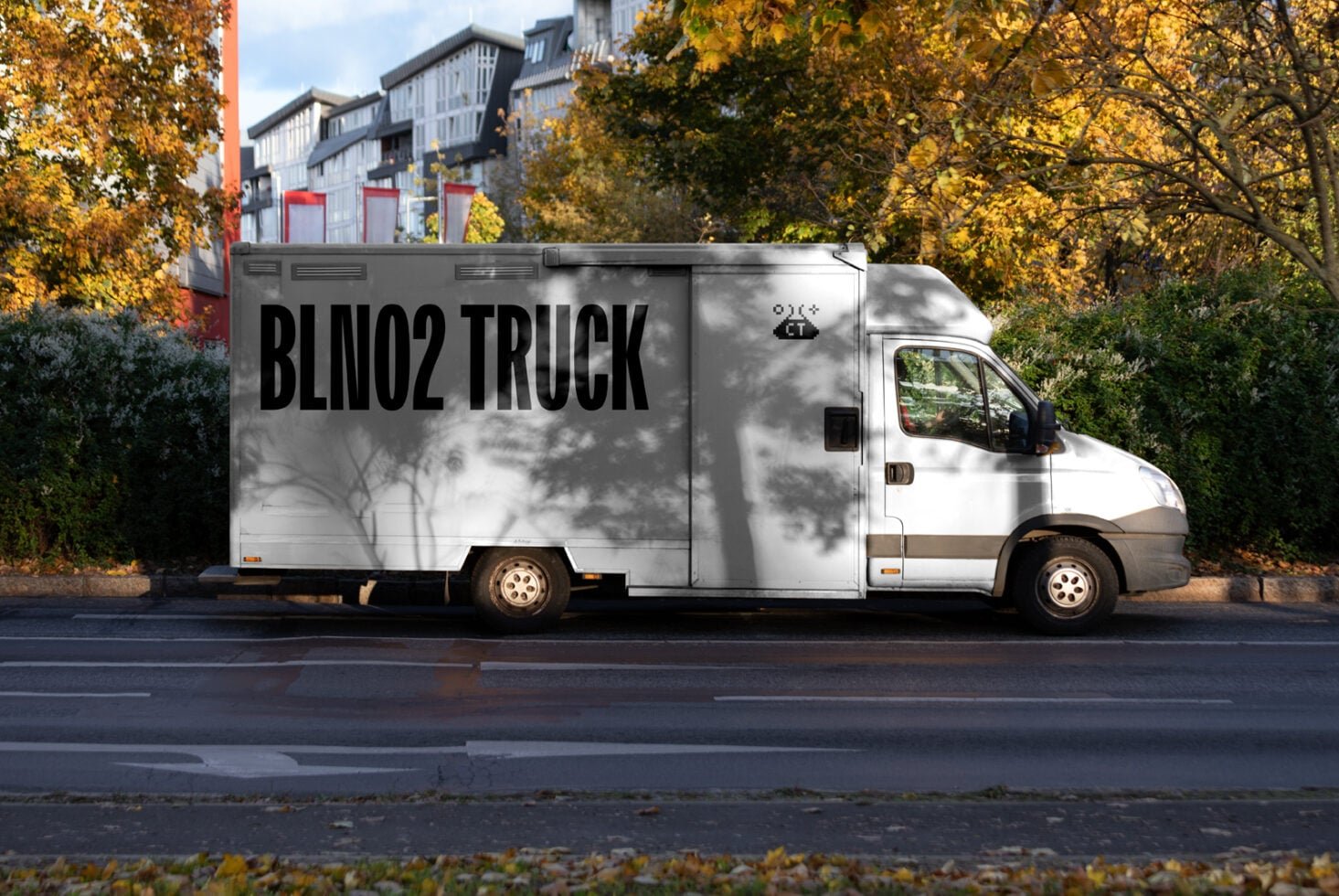 Truck Mockup BLN02