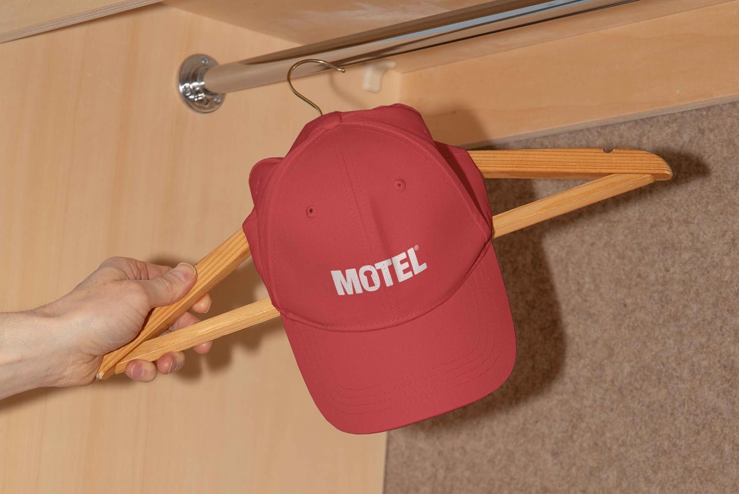 MOTEL CAP MOCKUP 01 preview 2