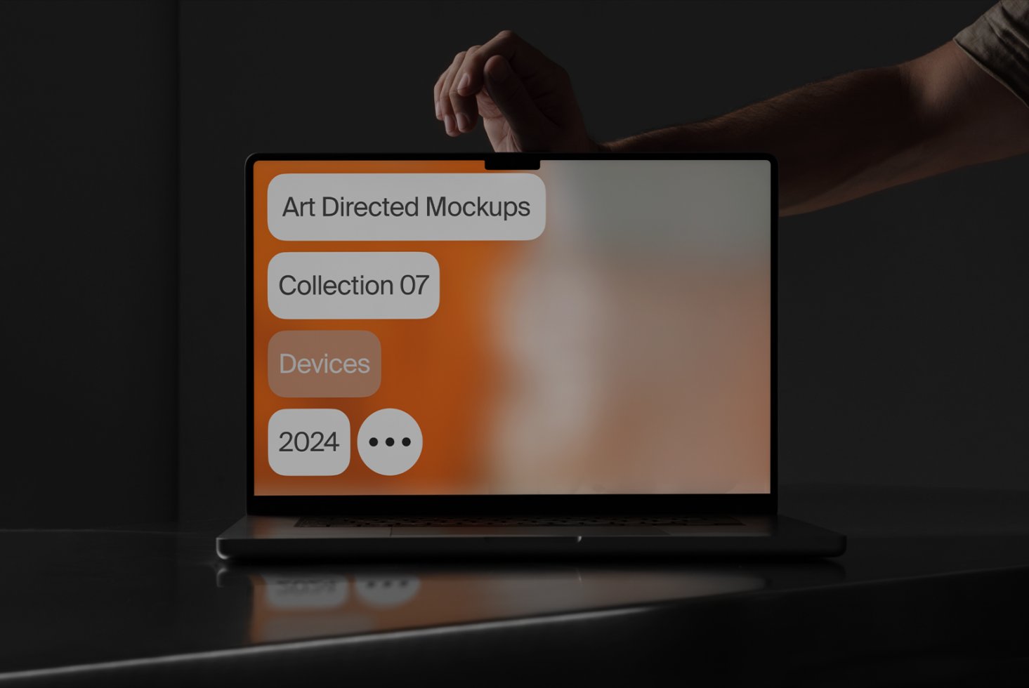 Macbook C07 Mockup 022