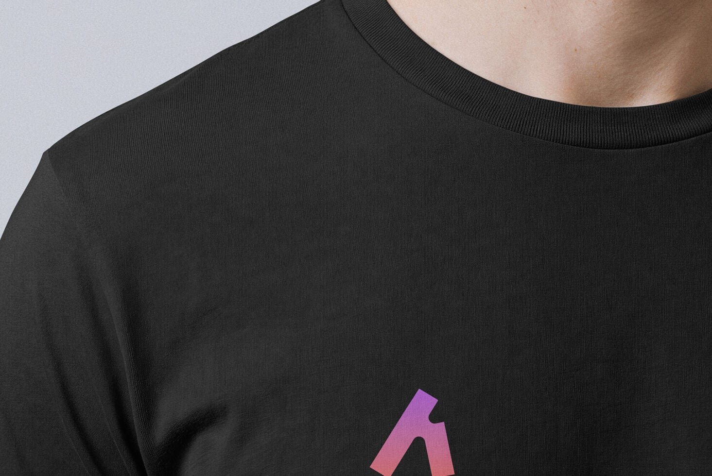Shirt 13ML Mockup preview 2