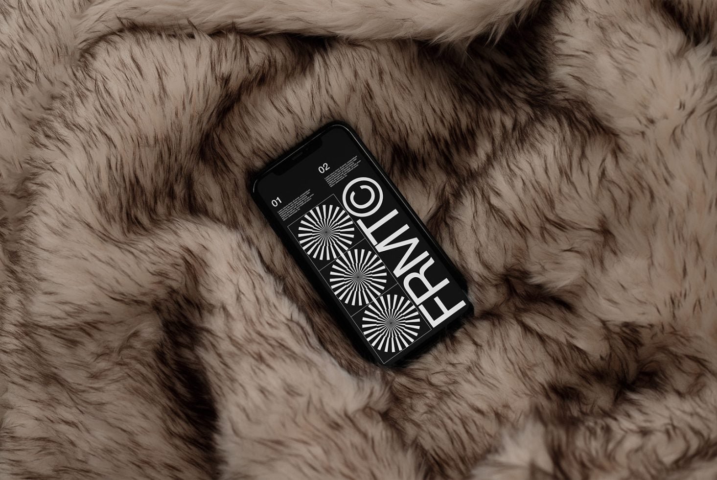 Batch 03 iPhone Mockup 13