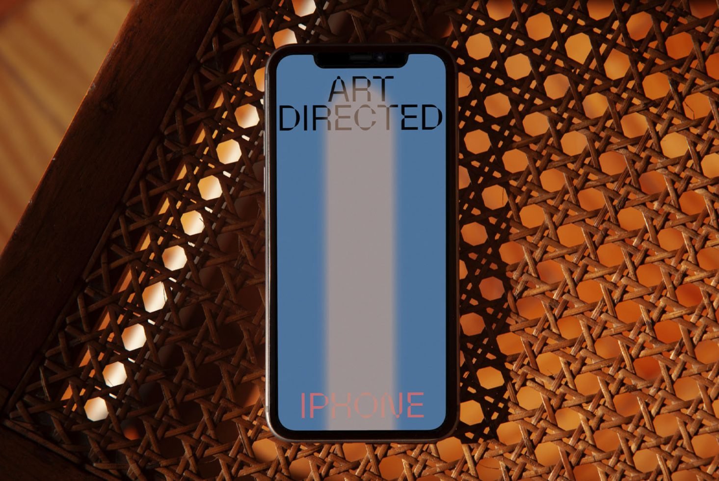 iPhone C01 Mockup 010