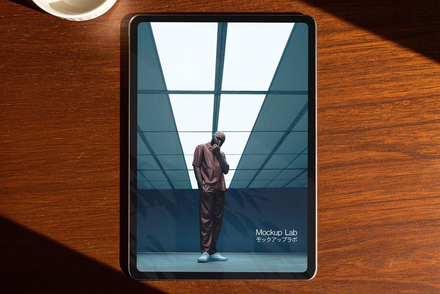 Tablet 03ML Mockup preview 2