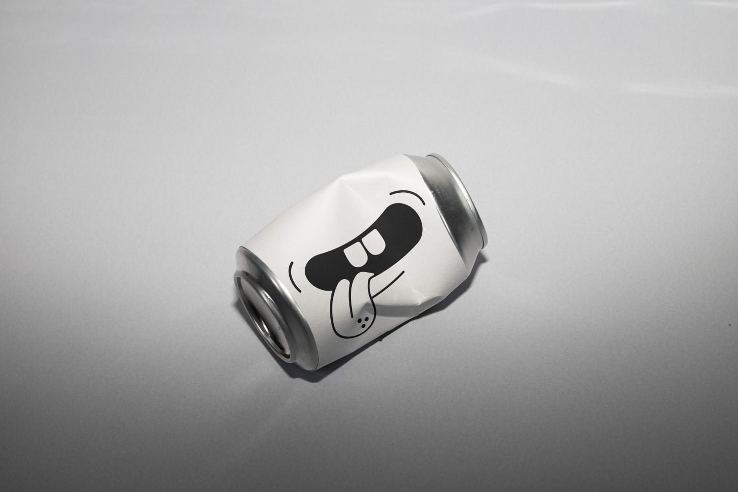 GRUB CANS MOCKUP 05 preview 3