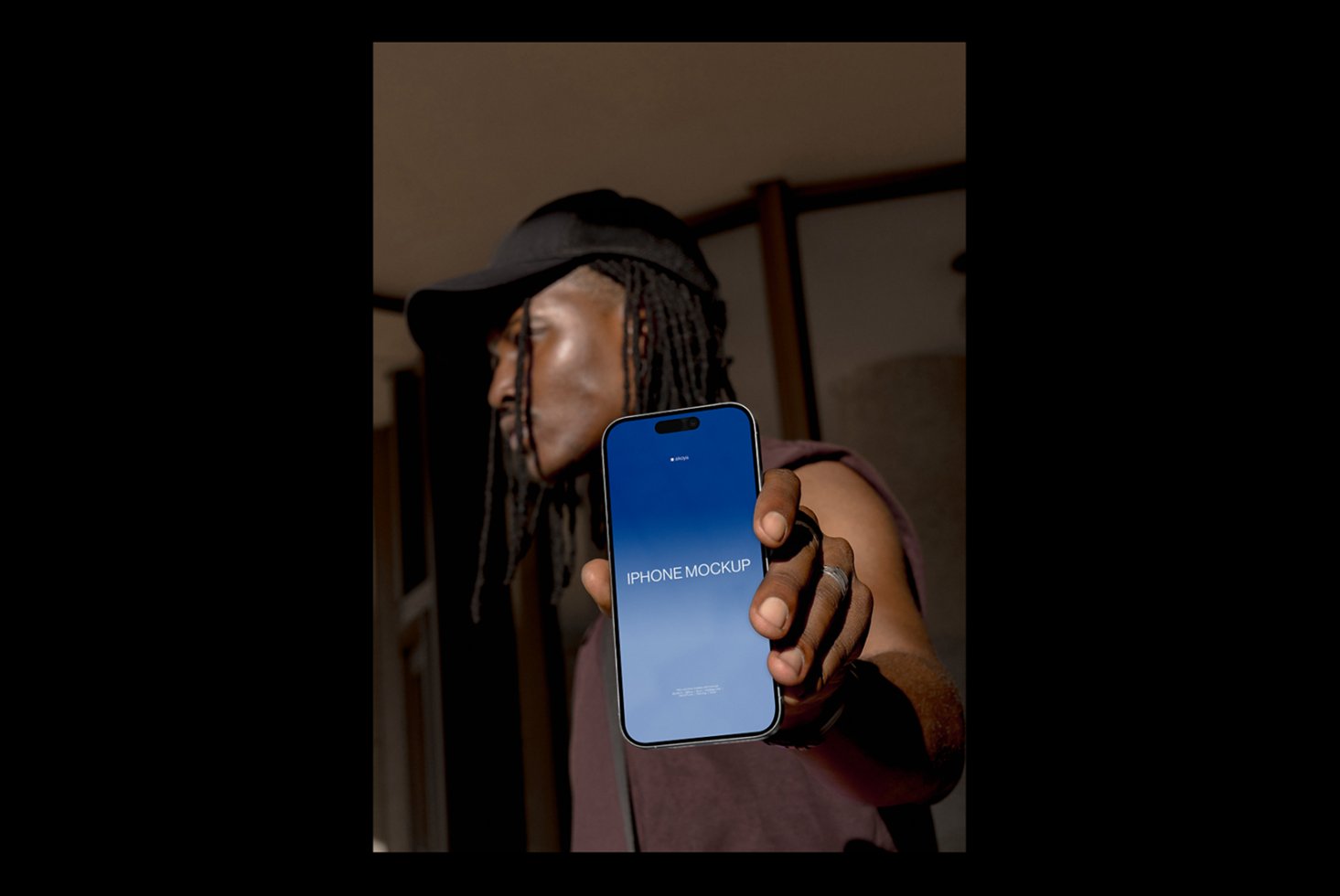 iPhone Mockup 034