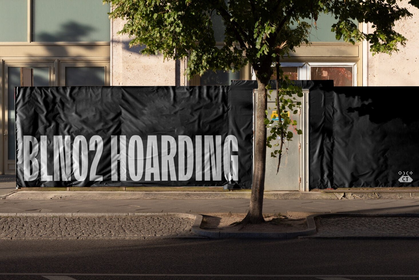 Hoarding Mockup 2 BLN02