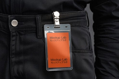 Badge 01ML Mockup