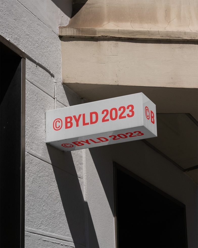 Sign 08 Mockup