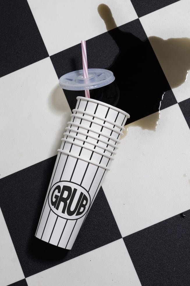 GRUB CUP MOCKUP 04