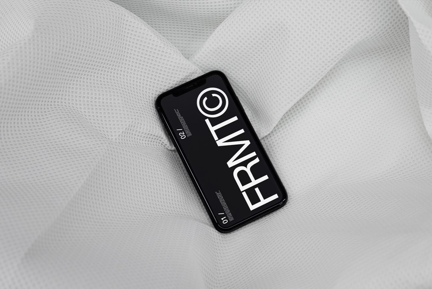 Batch 03 iPhone Mockup 12