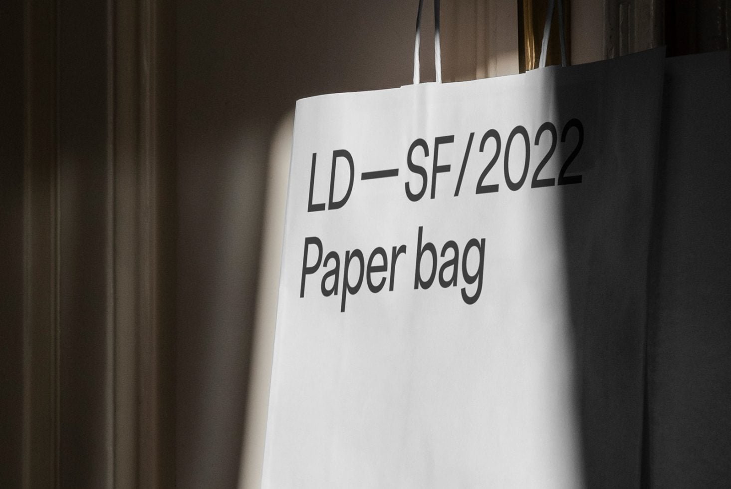 Paper Bag 03 Mockup preview 3