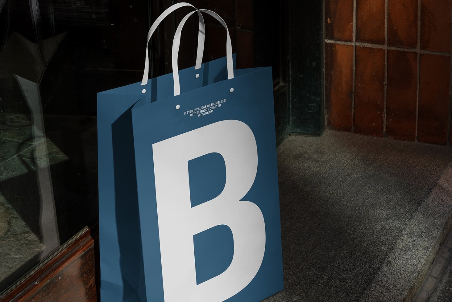 Paper Bag 05 Mockup preview 2