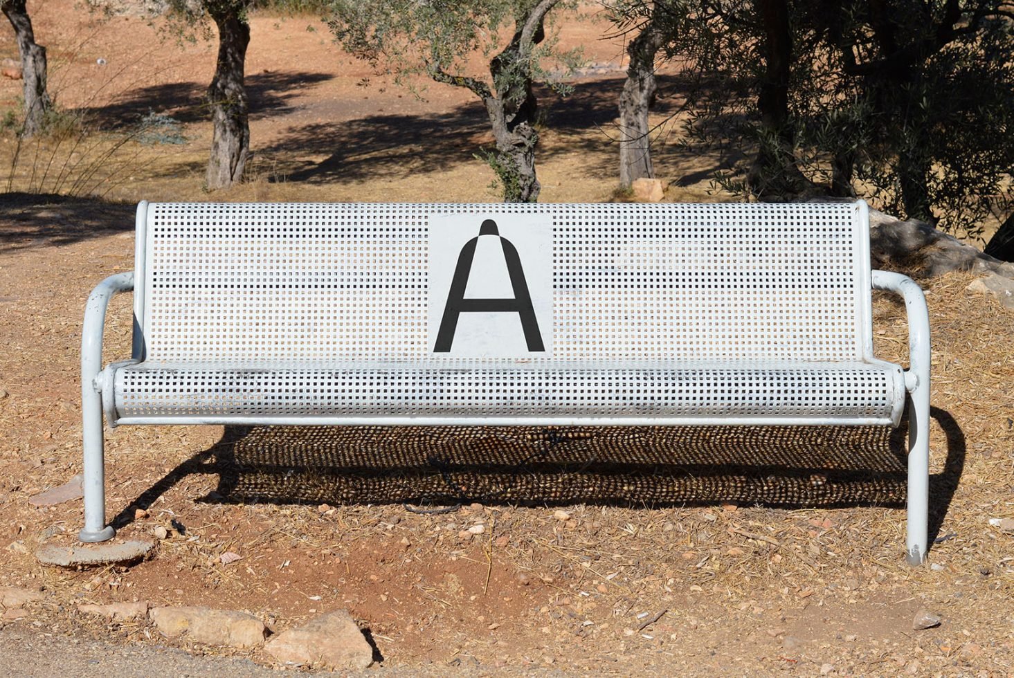 Park Bench C03MTL Mockup 002