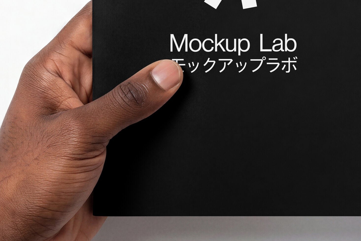 Notebook 04ML Mockup preview 3