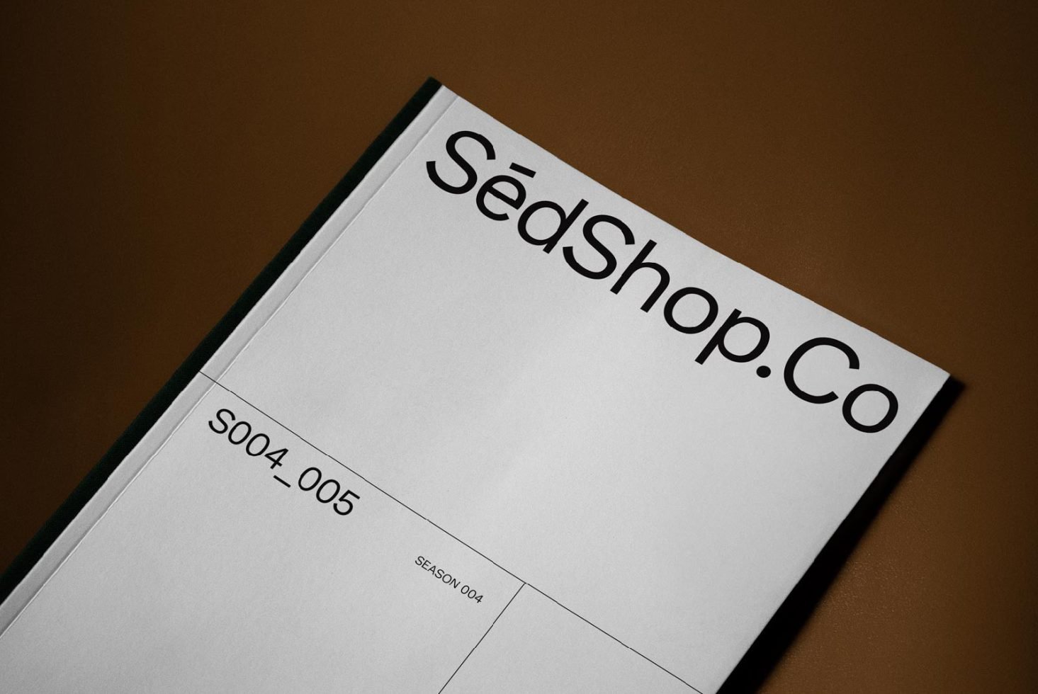 Book S04 Mockup 005
