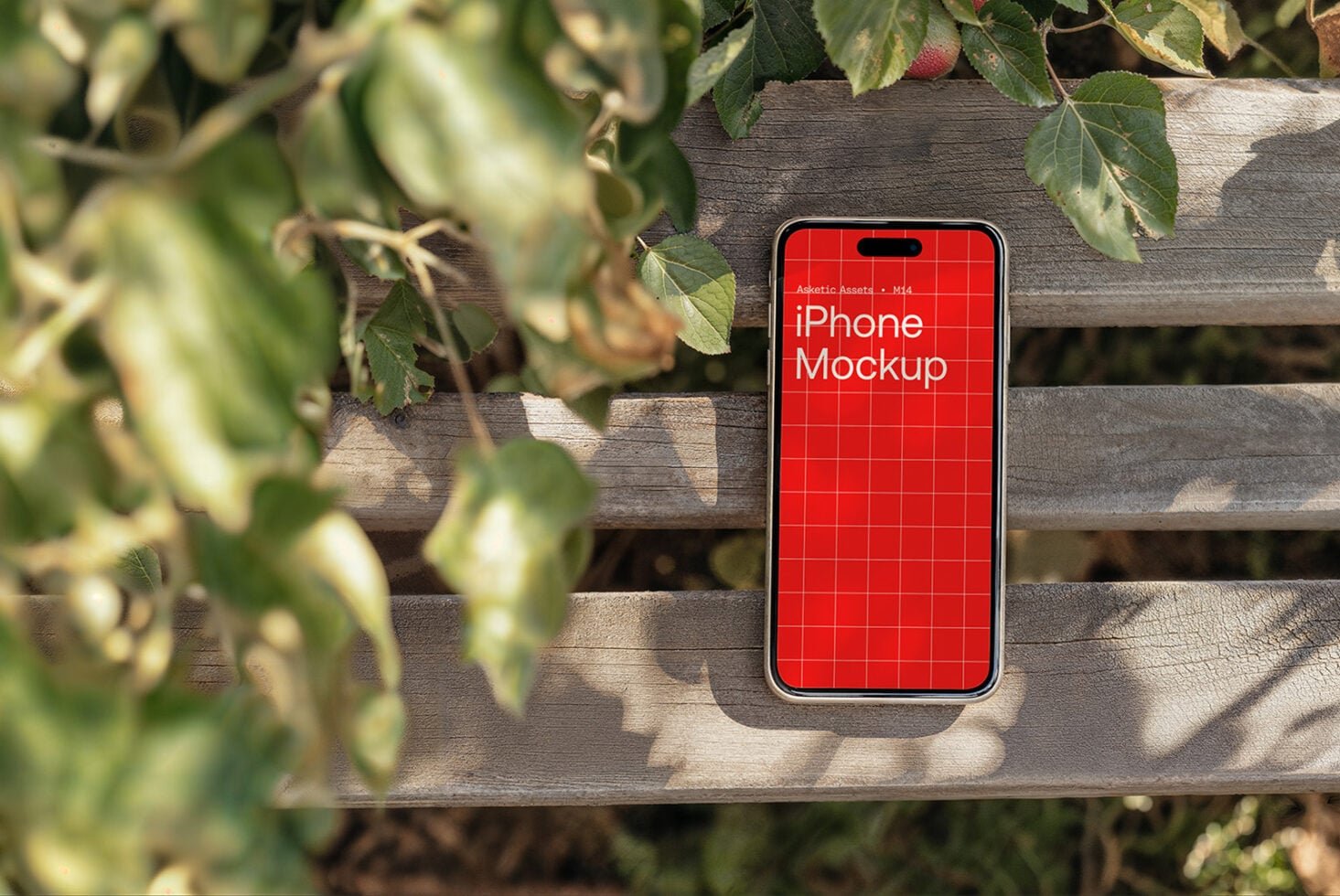 iPhone Mockup M14
