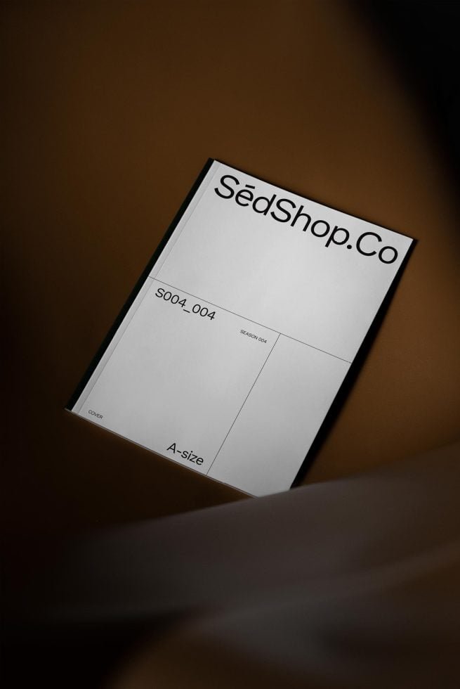 Book S04 Mockup 004