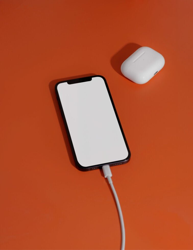 iPhone Mockup 018