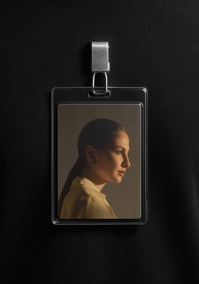 Badge 02ML Mockup preview 4