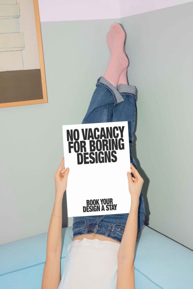 MOTEL POSTER MOCKUP 04